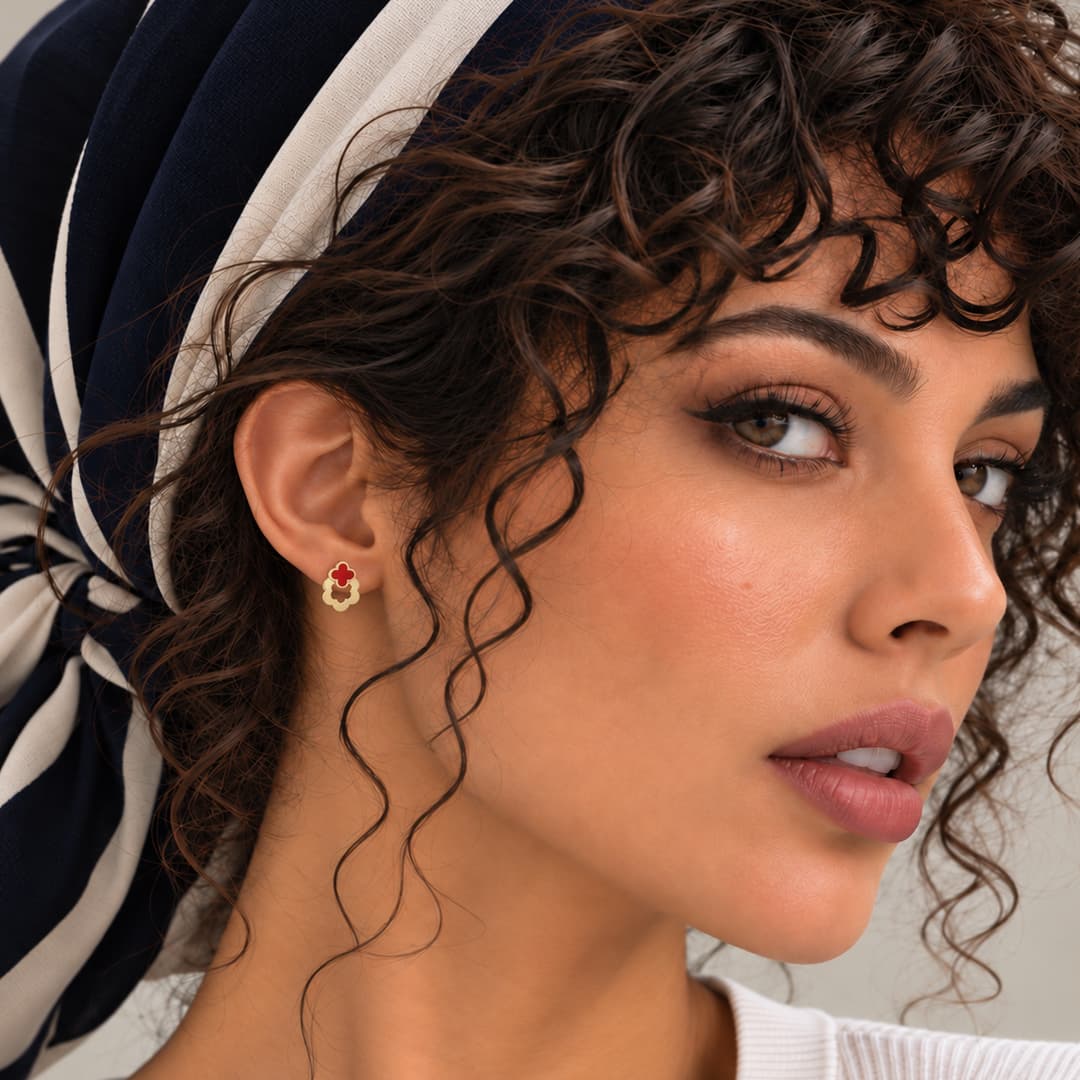 گوشواره طلا میناکاری دوچهره گل شش پر زنانه — تصویر ۲